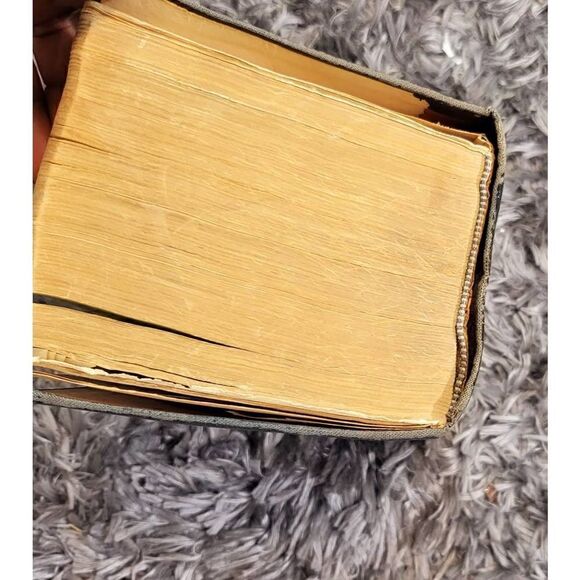 Handbook of Chemistry and Physics 28th ed - Picture 4 of 10